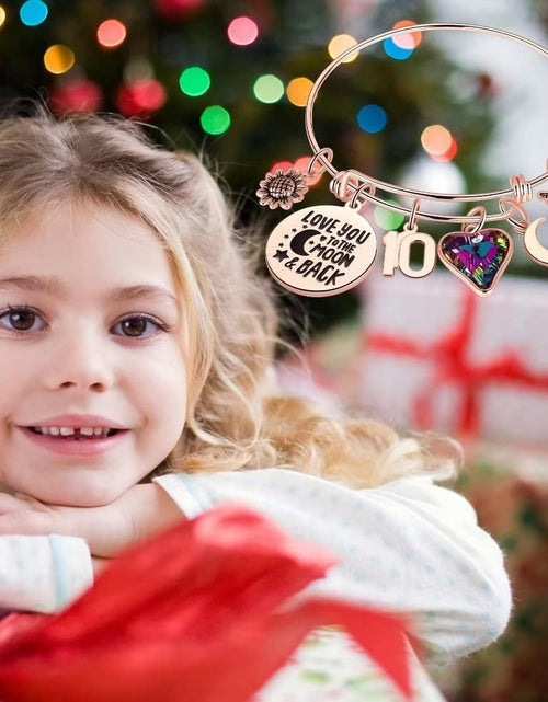 Load image into Gallery viewer, Ursteel Birthday Gifts for Women Girls Bracelet, Birthday Charm Bracelets 10Th 20Th 30Th 40Th 50Th 60Th 70Th 80Th 90Th Birthday Gift for Daughter, Sister, Friend, Teen Girls, Mom, Grandma
