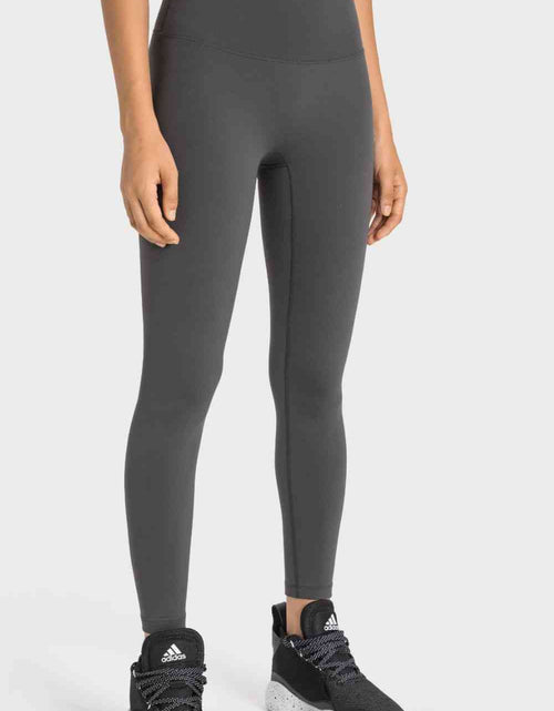 Load image into Gallery viewer, High-Rise Wide Waistband Yoga Leggings
