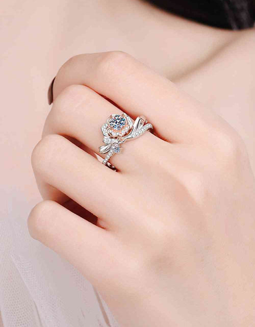 Load image into Gallery viewer, 925 Sterling Silver Rose-Shaped Moissanite Ring
