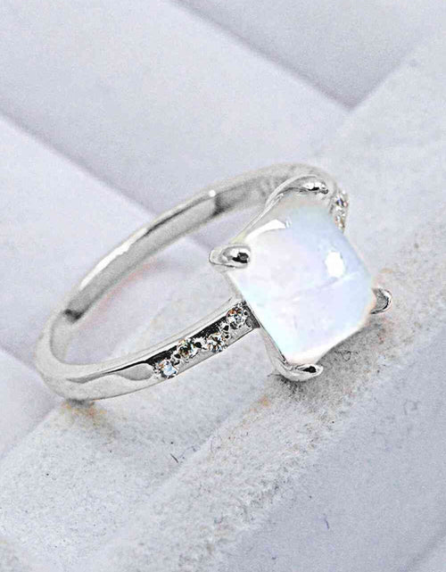 Load image into Gallery viewer, Square Moonstone Ring
