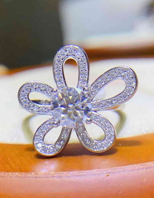 Load image into Gallery viewer, 1 Carat Moissanite Flower-Shape Open Ring
