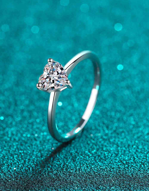 Load image into Gallery viewer, 925 Sterling Silver Heart-Shaped Moissanite Solitaire Ring
