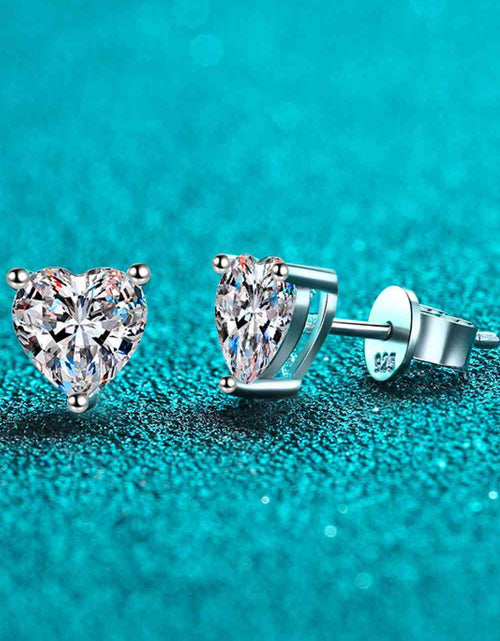 Load image into Gallery viewer, 2 Carat Moissanite Heart-Shaped Stud Earrings
