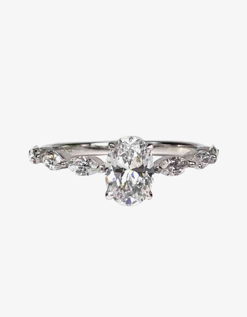 Load image into Gallery viewer, 1 Carat Moissanite Oval Ring
