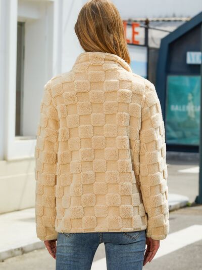 Load image into Gallery viewer, Fuzzy Checkered Zip Up Jacket
