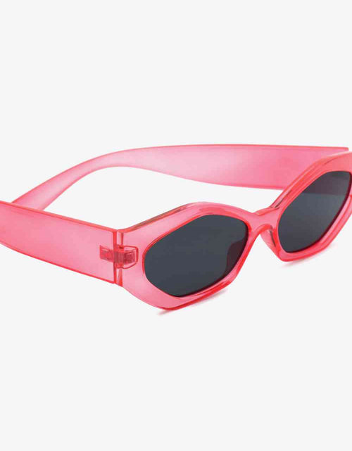 Load image into Gallery viewer, Polycarbonate Frame Wayfarer Sunglasses
