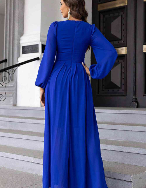 Load image into Gallery viewer, Twist Front Cutout Long Sleeve Dress
