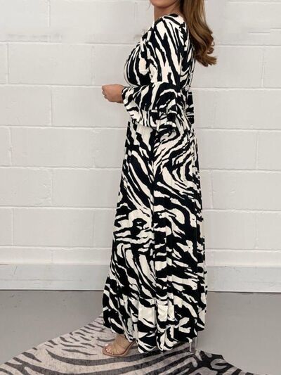 Load image into Gallery viewer, Smocked Printed Flounce Sleeve Maxi Dress
