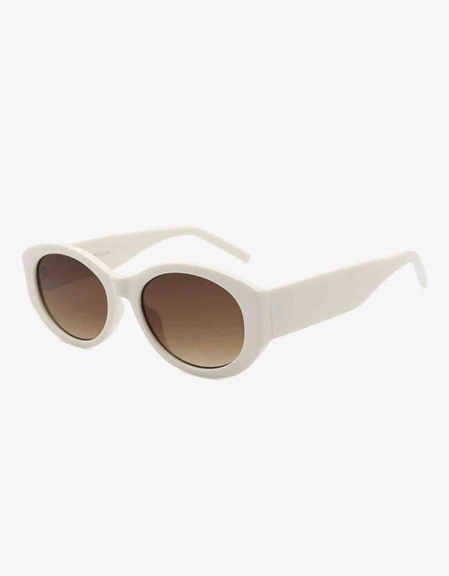 Load image into Gallery viewer, UV400 Polycarbonate Sunglasses
