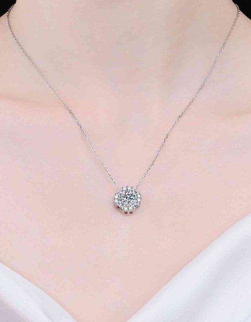 Load image into Gallery viewer, Geometric Moissanite Pendant Chain Necklace
