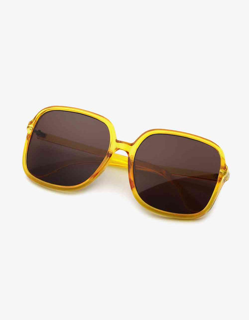 Load image into Gallery viewer, Polycarbonate Square Sunglasses
