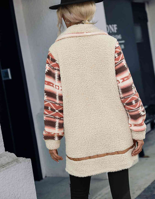 Load image into Gallery viewer, Geometric Zip-Up Collared Sherpa Jacket
