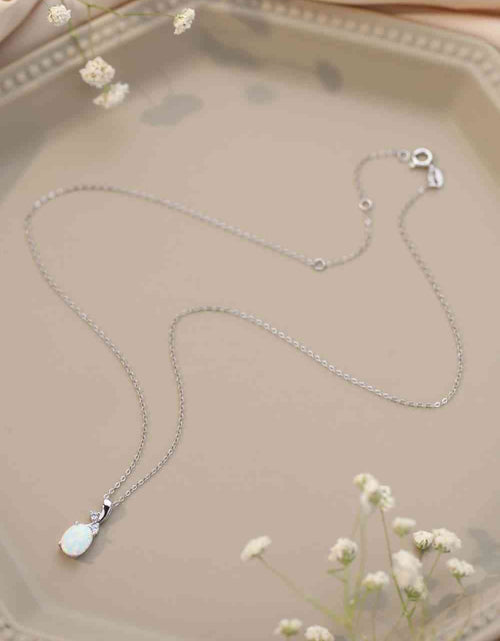 Load image into Gallery viewer, Opal Oval Pendant Chain Necklace
