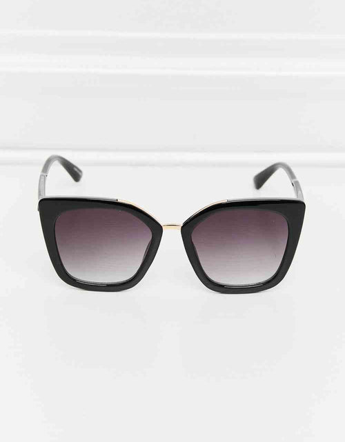 Load image into Gallery viewer, Cat Eye Full Rim Polycarbonate Sunglasses
