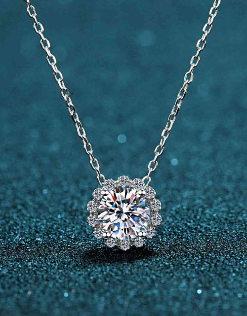 Load image into Gallery viewer, Flower-Shaped Moissanite Pendant Necklace
