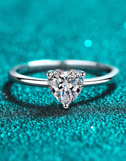 Load image into Gallery viewer, 925 Sterling Silver Heart-Shaped Moissanite Solitaire Ring
