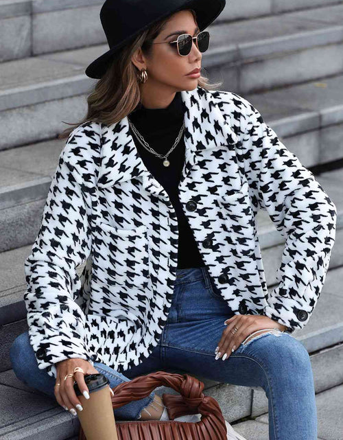 Load image into Gallery viewer, Houndstooth Button Down Jacket
