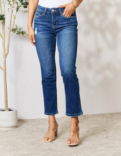 Load image into Gallery viewer, BAYEAS Distressed Cropped Jeans
