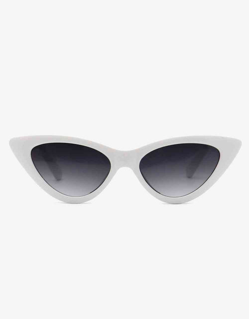 Load image into Gallery viewer, Chain Detail Cat-Eye Sunglasses
