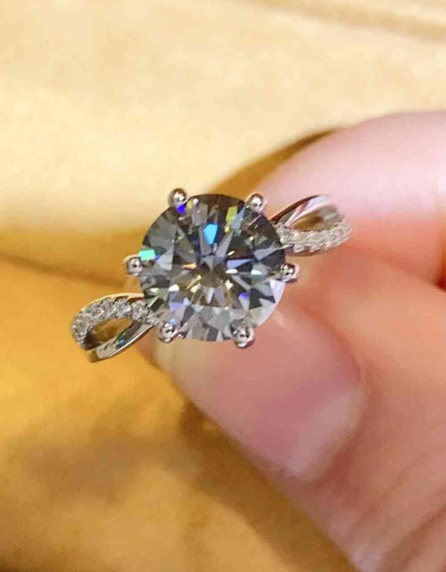 Load image into Gallery viewer, 2 Carat Moissanite Ring in Smokey Gray
