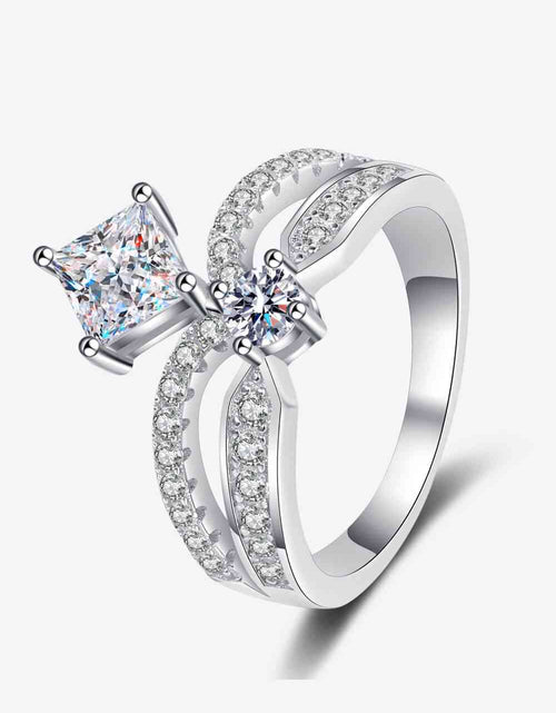 Load image into Gallery viewer, 925 Sterling Silver Moissanite Crown Ring
