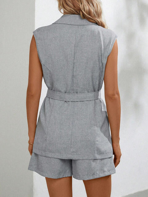 Load image into Gallery viewer, Sleeveless Blazer and Shorts Set with Pockets
