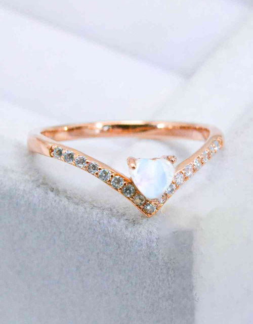 Load image into Gallery viewer, Moonstone Heart-Shaped Ring
