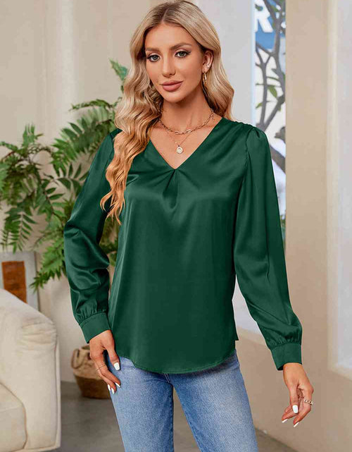 Load image into Gallery viewer, V-Neck Long Sleeve Top
