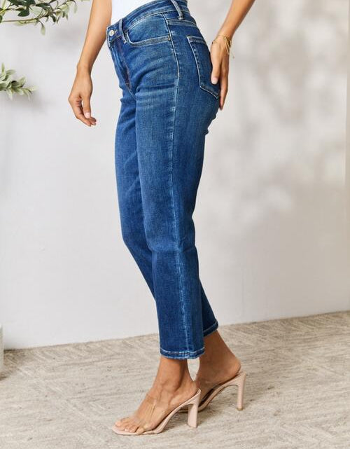 Load image into Gallery viewer, BAYEAS Cropped Straight Jeans
