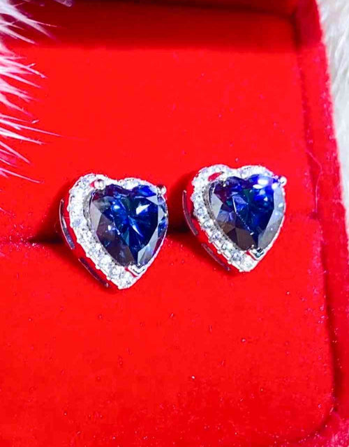 Load image into Gallery viewer, 4 Carat Moissanite Heart-Shaped Stud Earrings
