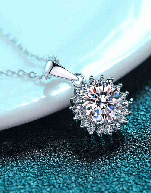 Load image into Gallery viewer, 925 Sterling Silver Moissanite Pendant Necklace
