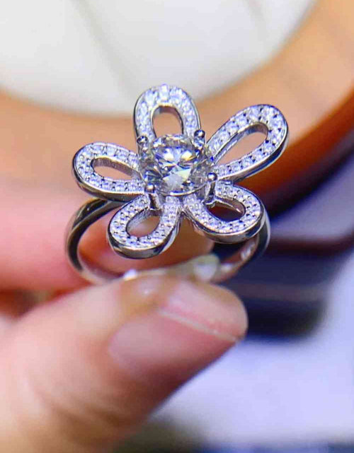 Load image into Gallery viewer, 1 Carat Moissanite Flower-Shape Open Ring
