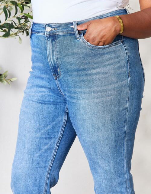 Load image into Gallery viewer, BAYEAS Full Size High Waist Straight Jeans
