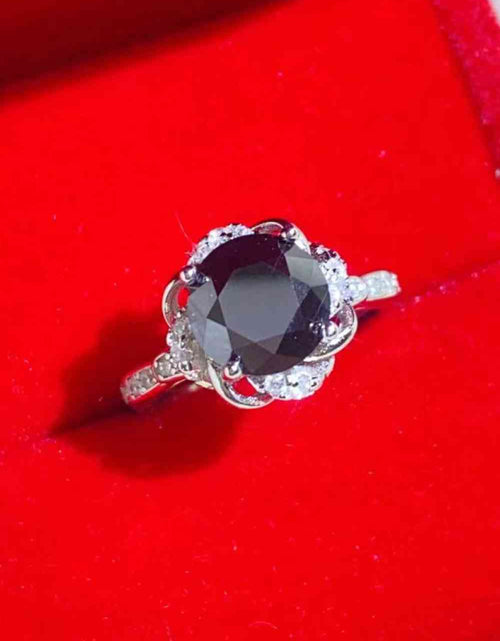 Load image into Gallery viewer, 2 Carat Black Moissanite Floral Ring
