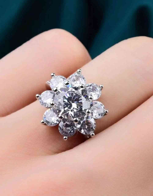 Load image into Gallery viewer, 1 Carat Moissanite Flower Ring
