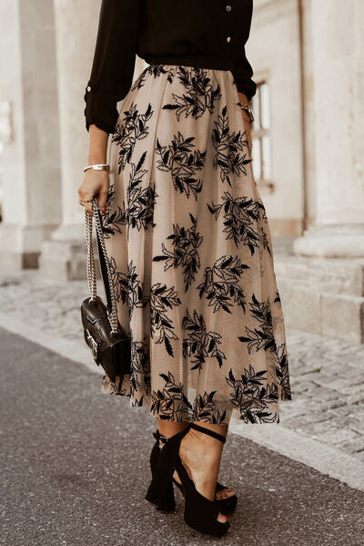 Load image into Gallery viewer, Embroidered High Waist Maxi Skirt
