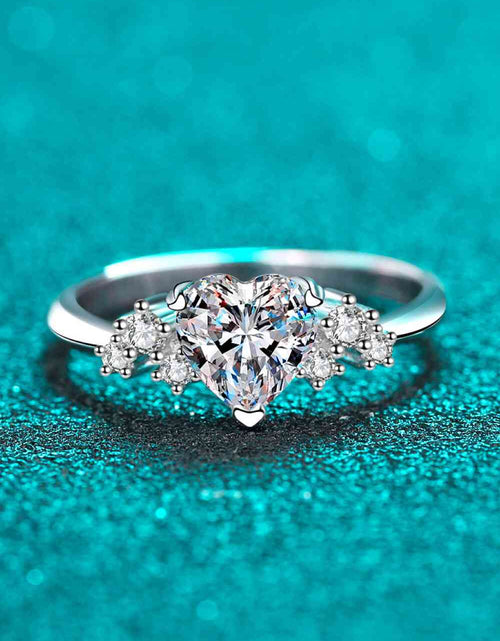 Load image into Gallery viewer, 1 Carat Moissanite Heart Ring
