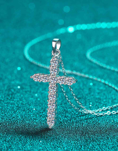 Load image into Gallery viewer, Moissanite Cross Pendant Chain Necklace
