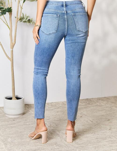 Load image into Gallery viewer, BAYEAS Raw Hem Skinny Jeans
