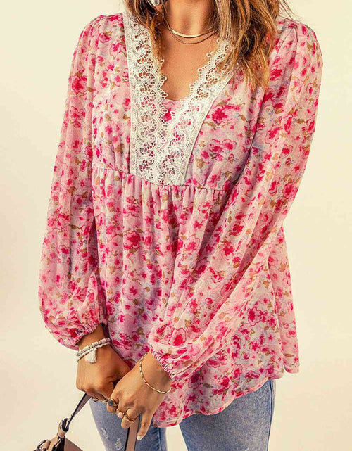 Load image into Gallery viewer, Floral Lace Trim Balloon Sleeve Blouse
