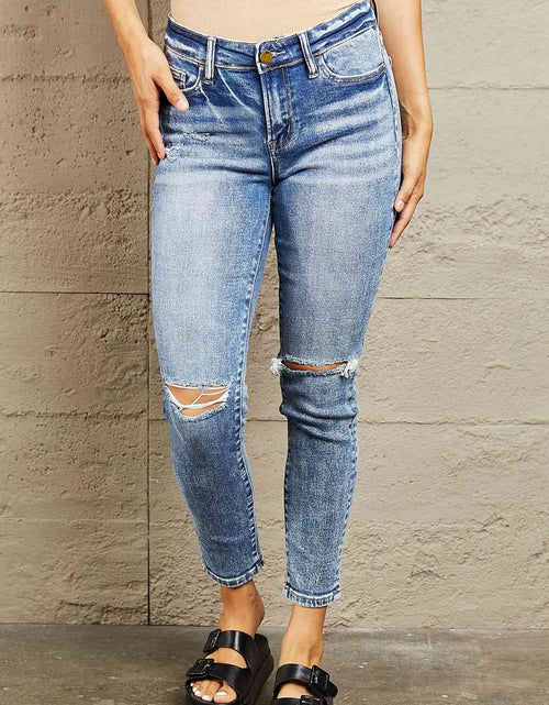 Load image into Gallery viewer, BAYEAS Mid Rise Distressed Skinny Jeans
