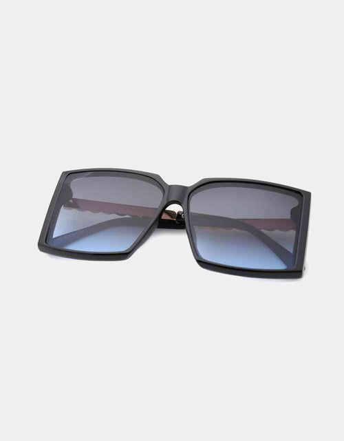 Load image into Gallery viewer, Polycarbonate Frame Square Sunglasses
