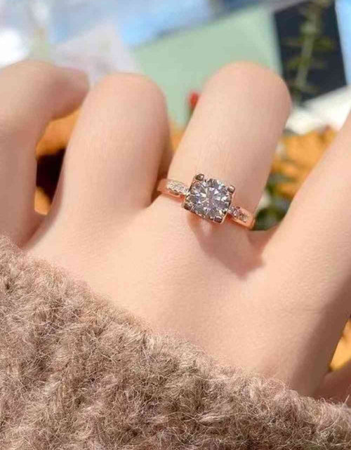 Load image into Gallery viewer, 1 Carat Moissanite Ring
