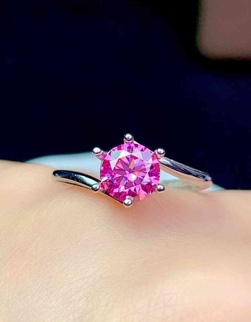 Load image into Gallery viewer, Can&#39;t Stop Your Shine 1 Carat Moissanite Ring
