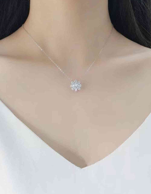 Load image into Gallery viewer, 1 Carat Moissanite Floral Pendant Necklace
