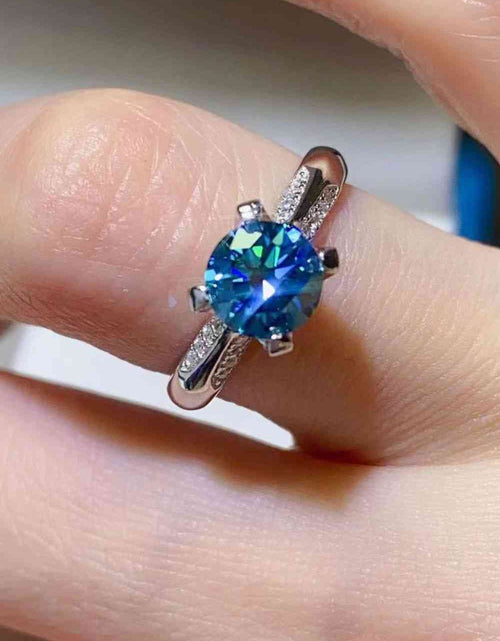 Load image into Gallery viewer, 1 Carat Moissanite 4-Prong Ring
