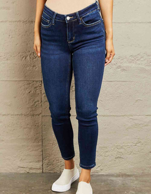 Load image into Gallery viewer, BAYEAS Mid Rise Slim Jeans
