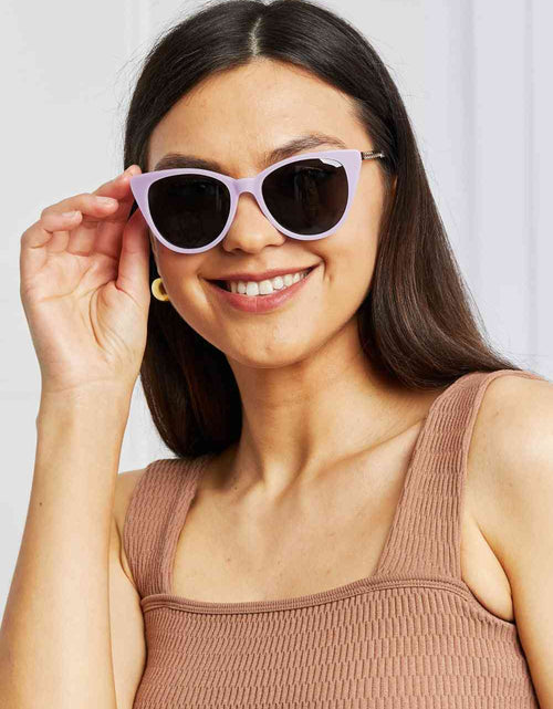 Load image into Gallery viewer, Cat-Eye Acetate Frame Sunglasses
