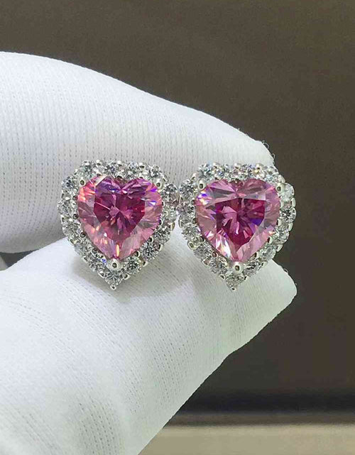 Load image into Gallery viewer, 2 Carat Moissanite Heart-Shaped Earrings
