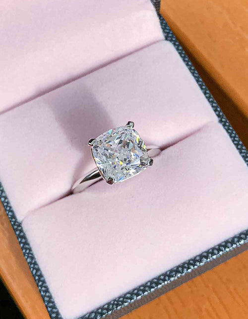 Load image into Gallery viewer, 3.5 Carat Zircon 4-Prong Ring
